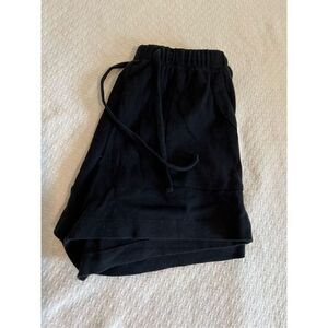 Zenana black sweatpant short size L